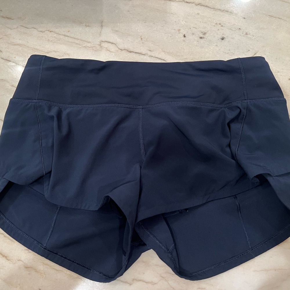 Lululemon Speed Up Size 4 2.5 Inch True Navy
